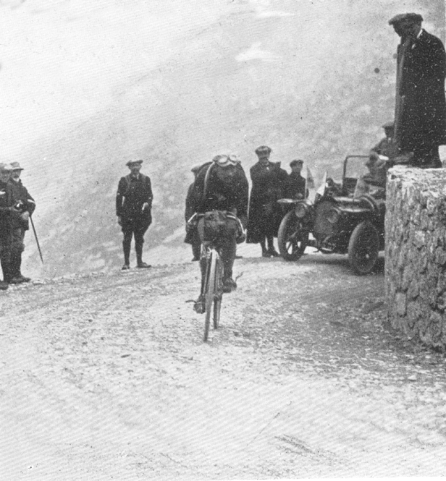 Marcel Buysse crest the Galibier