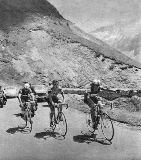 Silvano Schiavon, Aurelio Gonzales and Raymond Poulidor