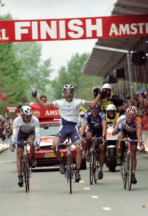 Michele Bartoli wins 2002 Amstel Gold Race