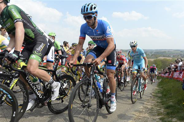 Nathan Haas climbs the Gulperberg