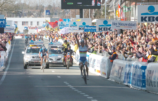 Tom Boonen wins the 2005 Ronde van Vlaanderen