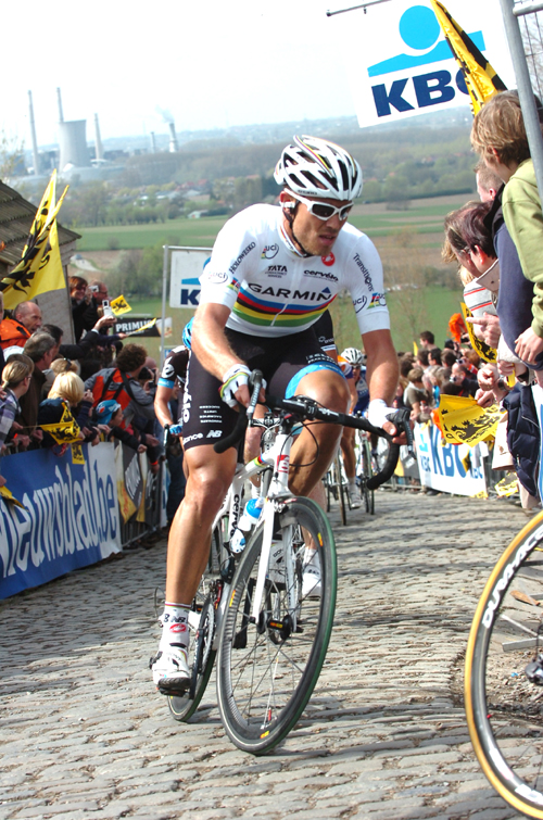 Thor Hushovd climbs the Patersberg