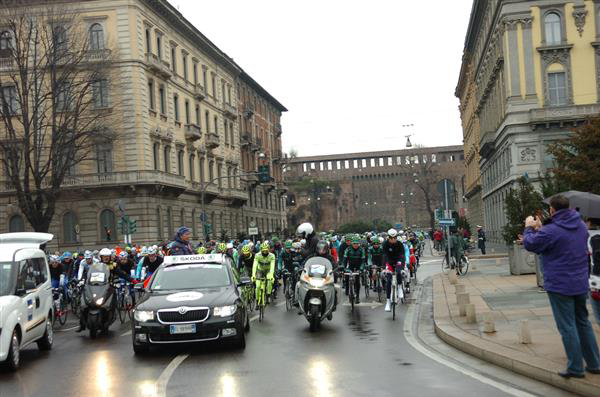 2013 Milano - San Remo begins