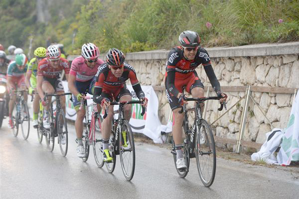 Steve Mroabito leads the maglia rosa group