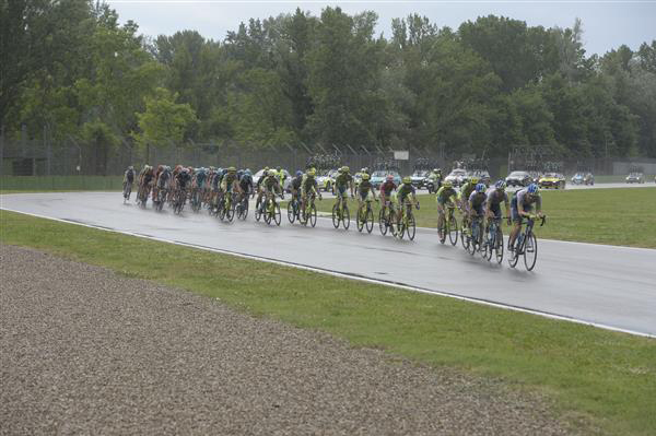 Peloton on Imola autodrome