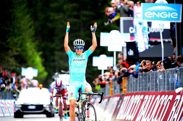 Mikle Landa wins 2015 Giro stage 15