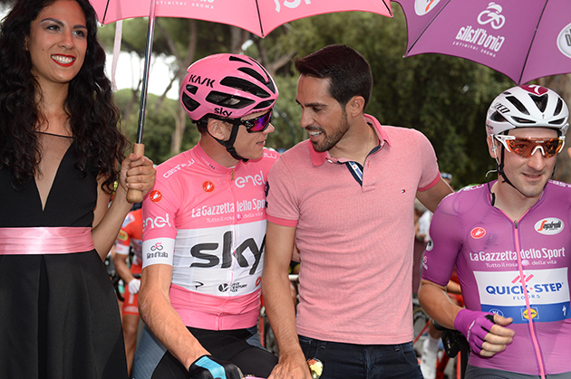 Alberto Contador talks to chris froome