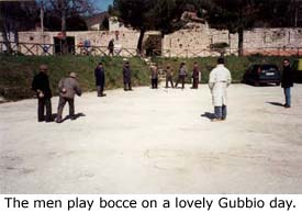 The men of Gubbio play bocce