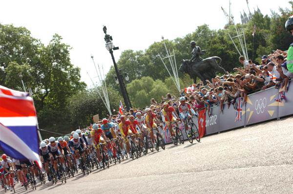 Mens road race start