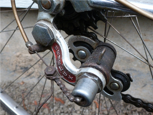 Benelux rear plunger derailleur