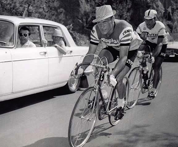 Rudi Altig rides the 1962 Tour de France