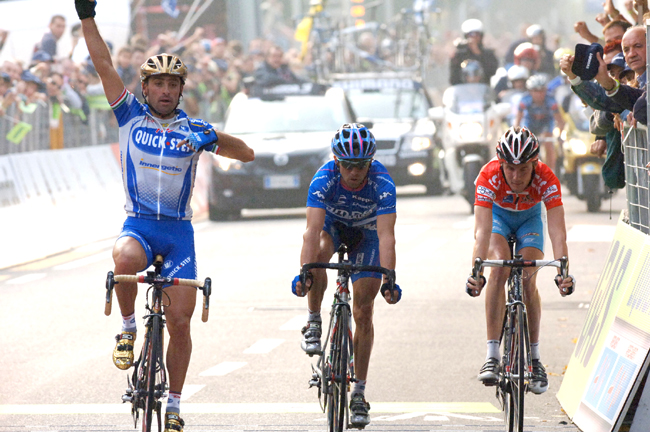 Paolo Bettini wins 2005 Giro di Lombardia