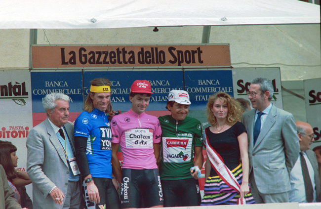 1990 giro podium after stage 18