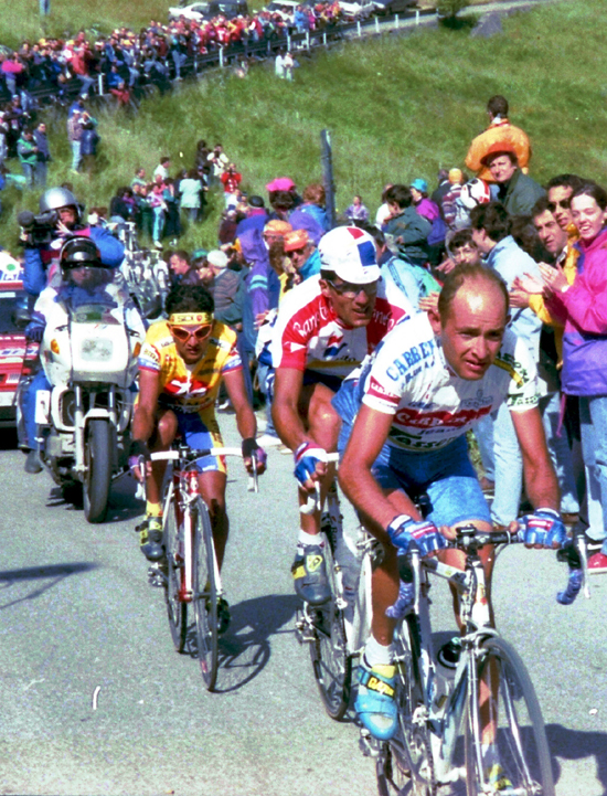 Marco Pantani leads Miguel Indurain