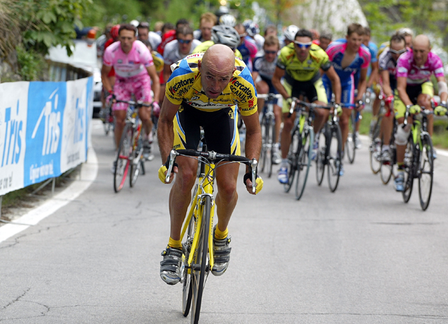 Marco Pantani on the attack in the 2003 Giro d'Italia