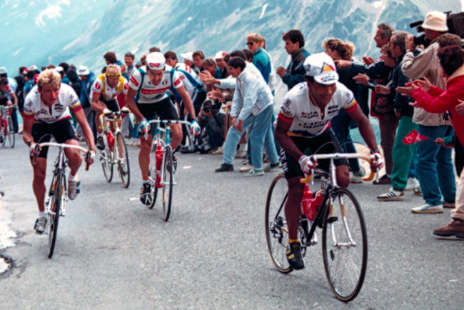 Roche riding to La Plagne in the 1987 tour de France