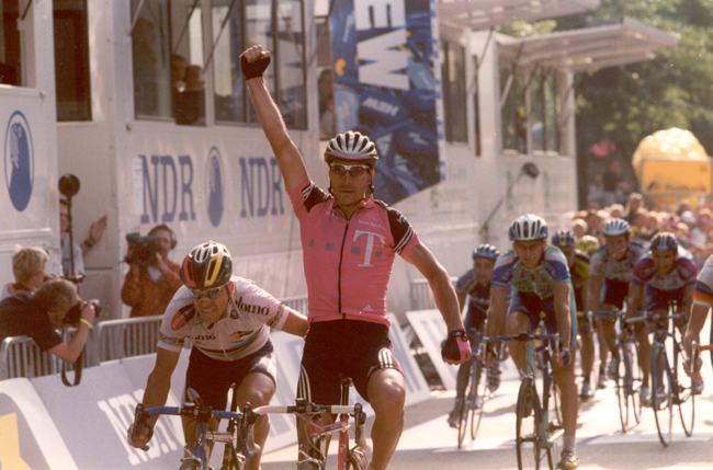 Zabel wins 2001 HEW Cyclassic