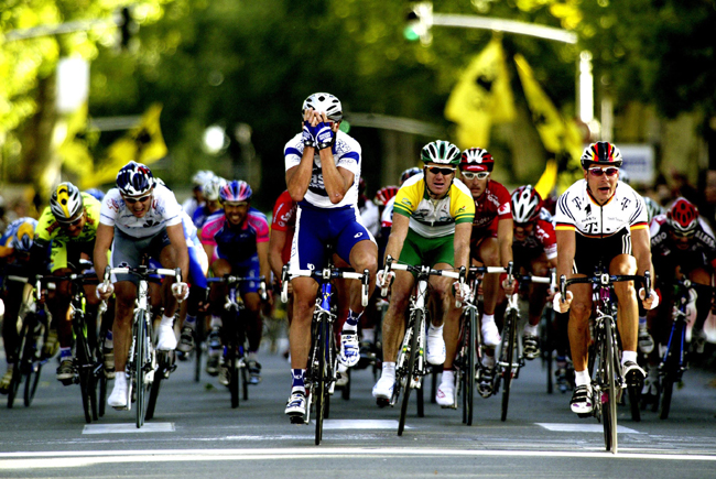 Erik Zabel wins 2003 Paris-Tours