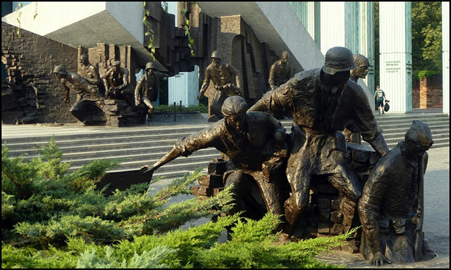 Warsaw monument