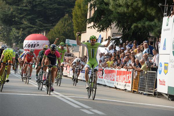 Elia Viviani wins 2014 Coppa Bernocchi