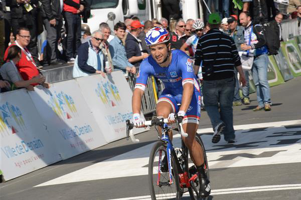 Nacer Bouhanni has just won his fifthr ace of the season