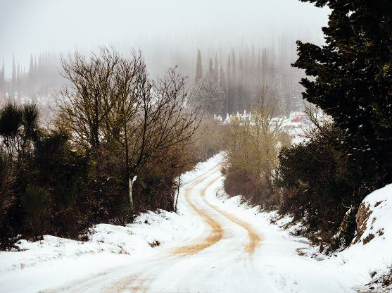 Strade Bienahce snowy roads