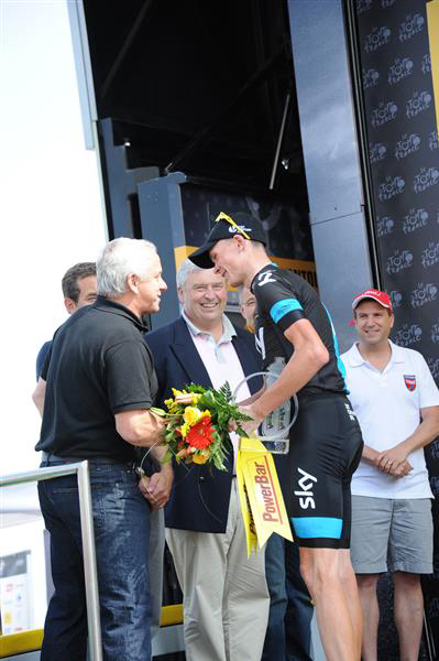 Greg LeMond and Chris Froome on the podium