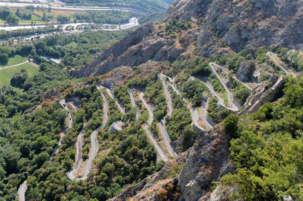 Lacets de Montvernier