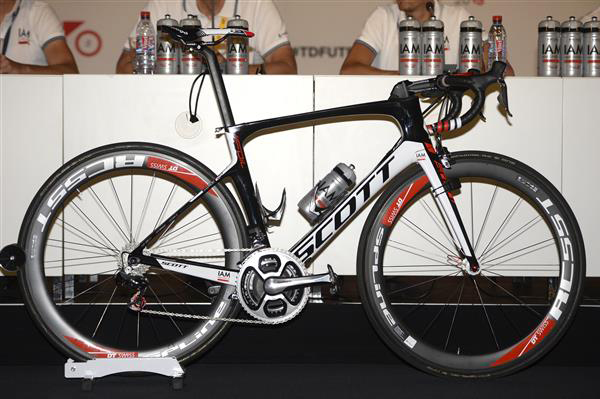 Iam Cycling team bike