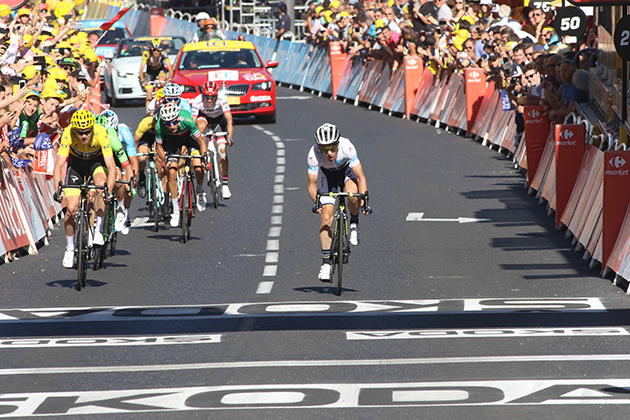 Chirs Froome and Simon Yates