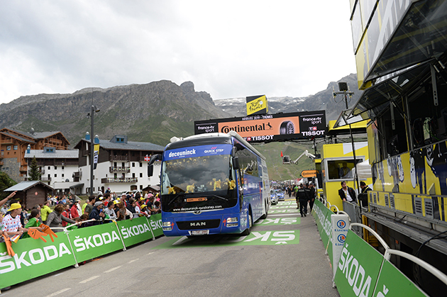 Deceuninck-Quick Step bus