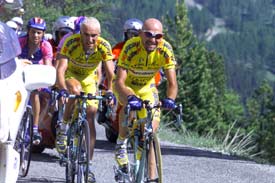 Pantani & Garzelli in a traffic jam