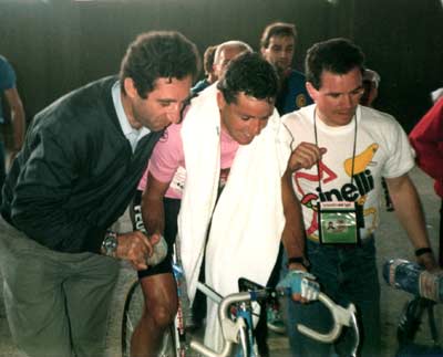 Celestino Vercelli and Stephen Roche at the 1987 giro d'Italia