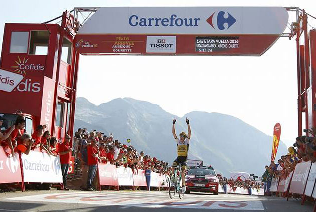 Robert Gesink wins Vuelta stage 14