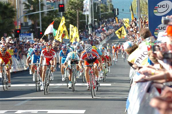 Men's 2010 world road race finish