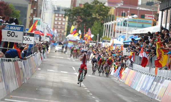 Elite mens road race finish