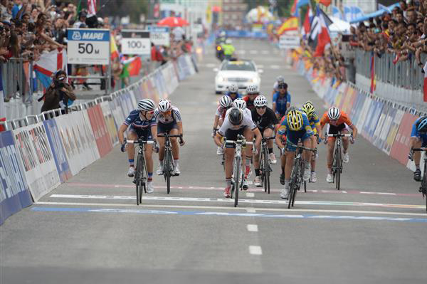 Elite women's road race finish