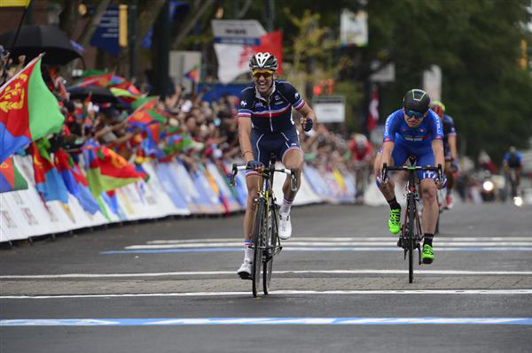 Kevin Ledanois wins u23 worlds road race